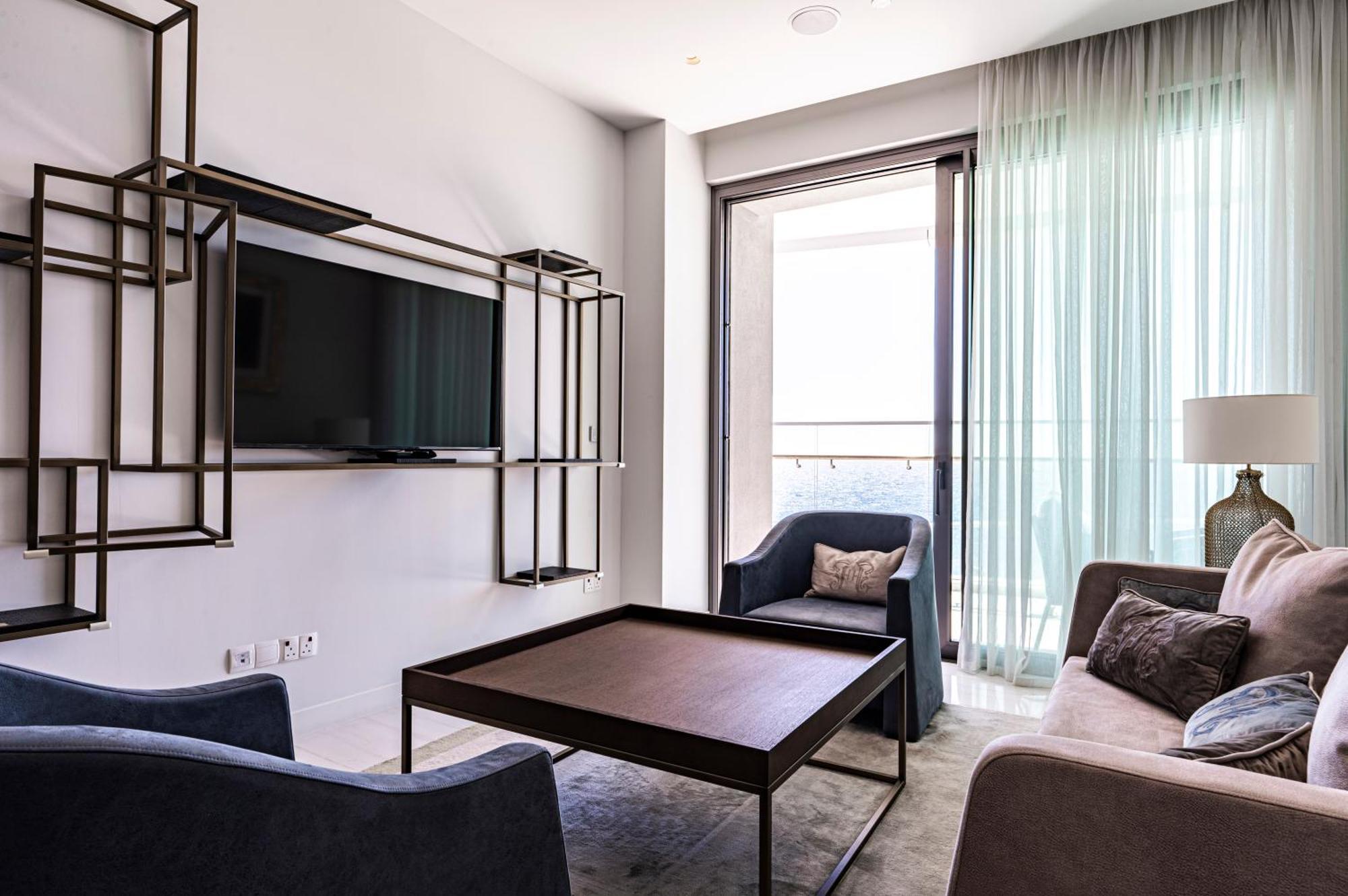 Del Mar Beachfront 'c' 2 Bedroom Apartment *